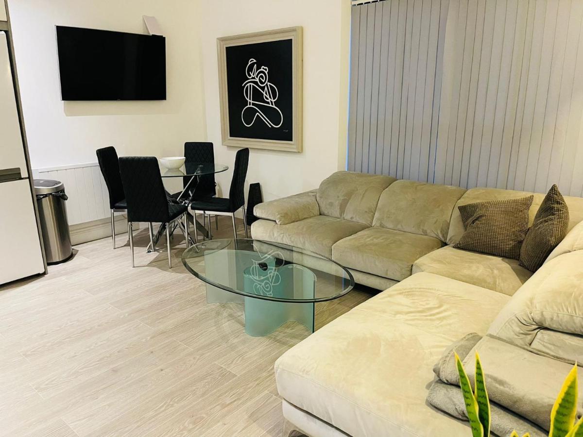 Apartmán Salt Hill Windsor Legoland Eton Heathrow Luxury 2 Bed 1 Bath Free Parking Slough Exteriér fotografie